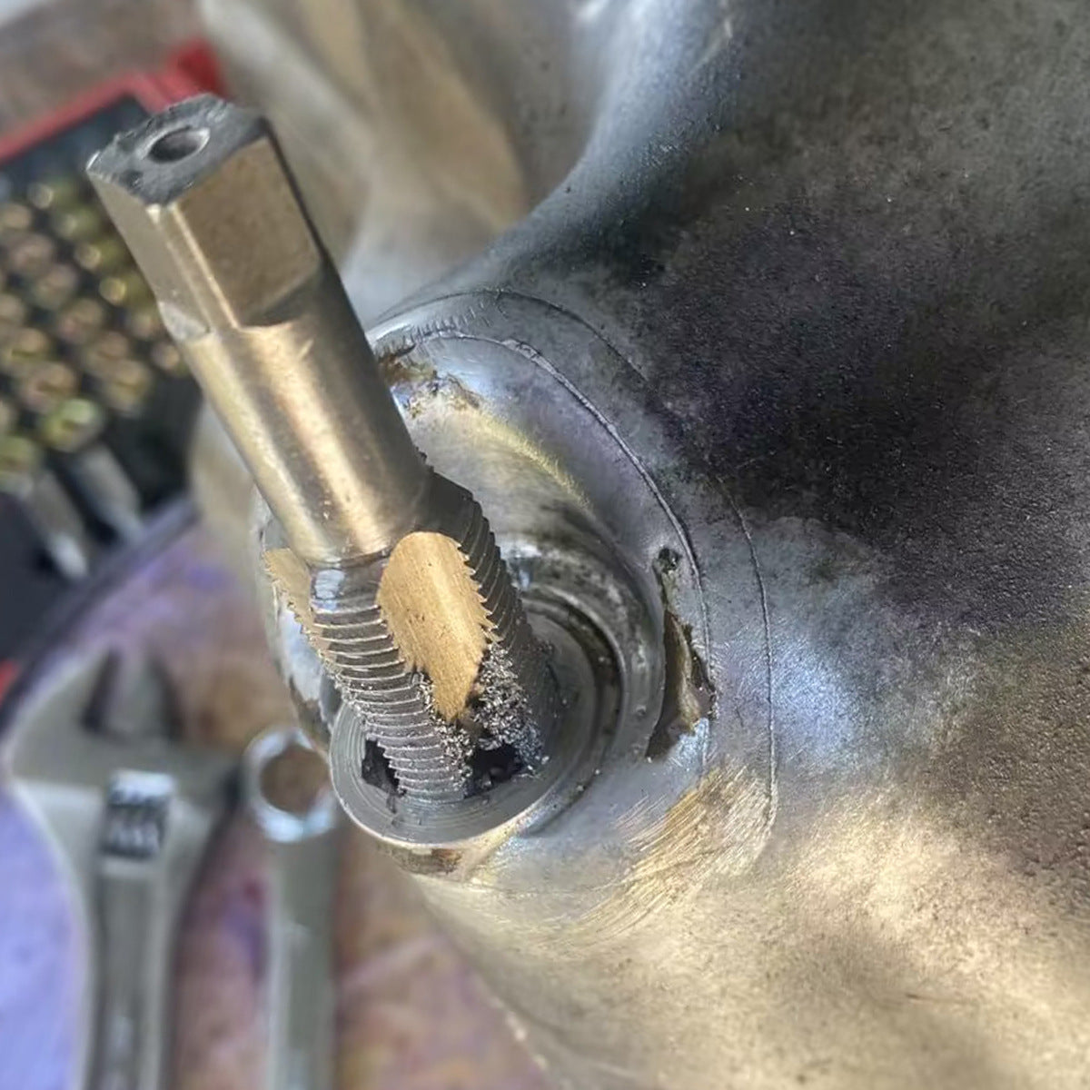 Car Oil Pan Drain Plug Thread Repair Tool Seal Anti-Slip Thread Pad Engine Oil Pan Screw